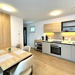 Schwarzwald Tiny House Village 3*