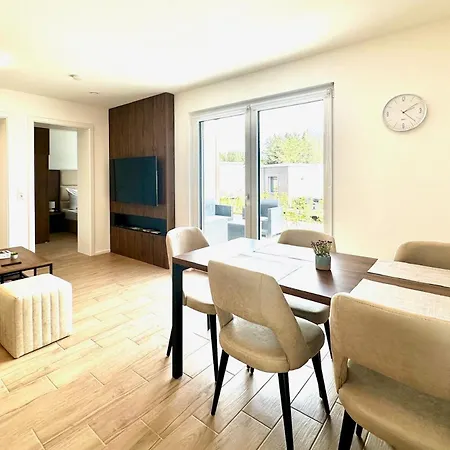 Schwarzwald Tiny House Village 3*
