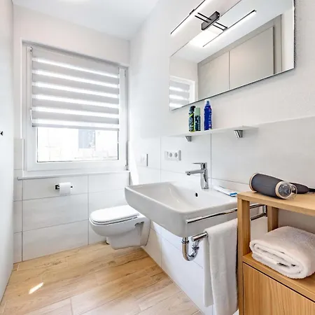 Schwarzwald Tiny House Village 公寓式酒店